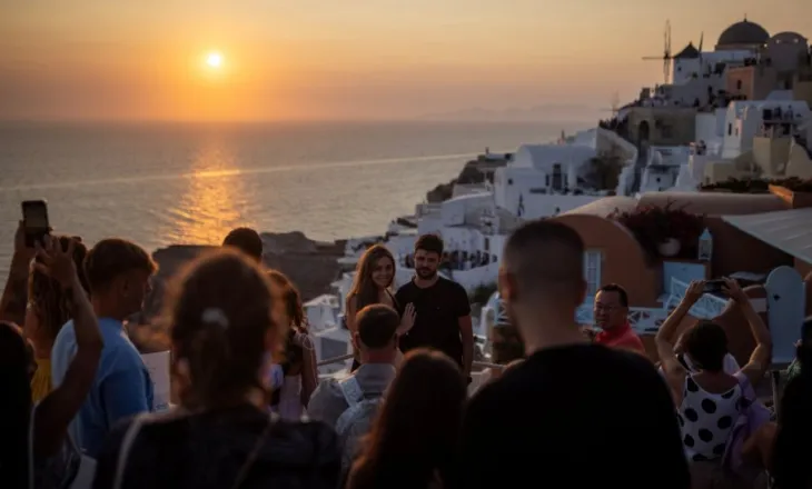 Ishujt grekë përballen me një fluks rekord turistësh
