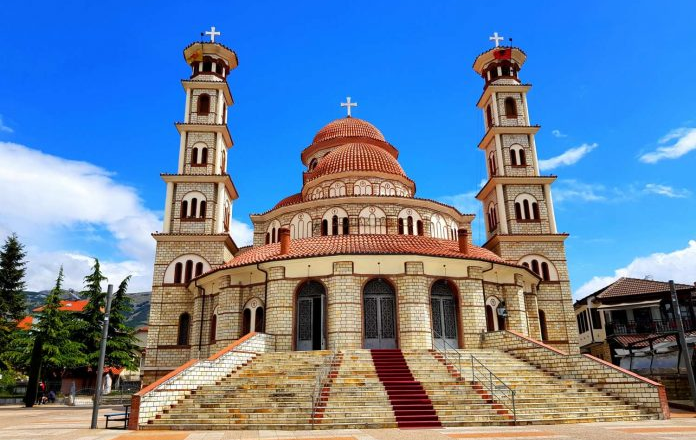 “Islands”: Korça, surpriza e Mesdheut që po sfidon Spanjën dhe Italinë