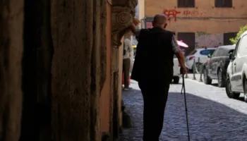 Italia shënon temperatura të larta, katër qytete në alarm të kuq