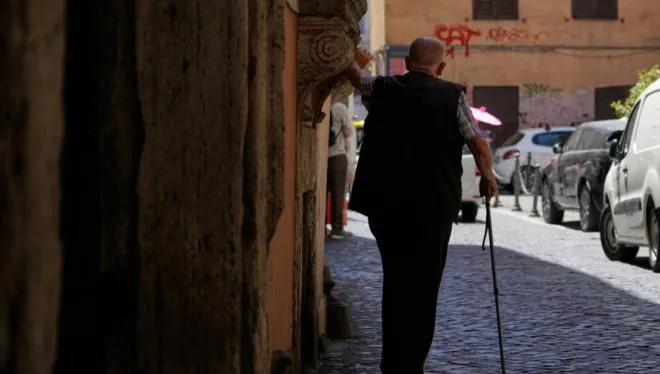 Italia shënon temperatura të larta, katër qytete në alarm të kuq
