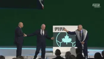 Izraeli dhe Palestina bashkë në kongresin e FIFA-s, shpërthen tensioni, refuzohet shtrëngimi i duarve