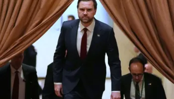 JD Vance takim me kryeministrin e Katarit, në fokus negociatat me Iranin