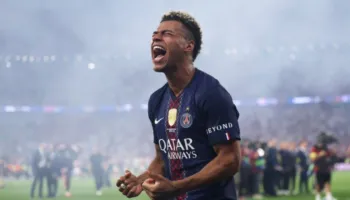 “Jemi bërë legjenda”, lojtari i PSG-së: Nuk kemi mbaruar ende, duam trofeun e 3-të