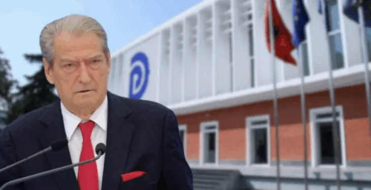 “Jemi një familje”, Berisha pas rikonfirmimit:Mirënjohje demokratëve,do t’u jap përgjigje edhe atyre që kishin hezitime