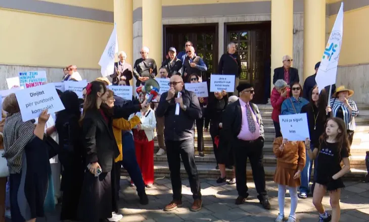 “Jeta e punëtorit, jo kosto biznesi!” Protesta në Tiranë, qytetarët kërkojnë më shumë siguri dhe të drejta në punë