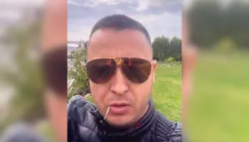 “Jetonte me mua deri ditën kur u zhduk”/ Dëshmia e babait të Ervis Martinajt në GJKKO: Merrej me pika llotosh me licencë, Elio Hatos i fali banesën sepse i shpëtoi jetën
