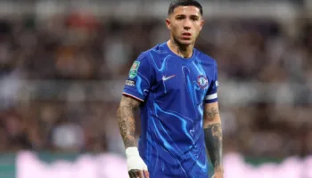 Jo vetëm Real Madrid, betejë trepalëshe për Enzo Fernandez. Argjentinasi mund të behet “tradhtari” më i madh te “Blutë”