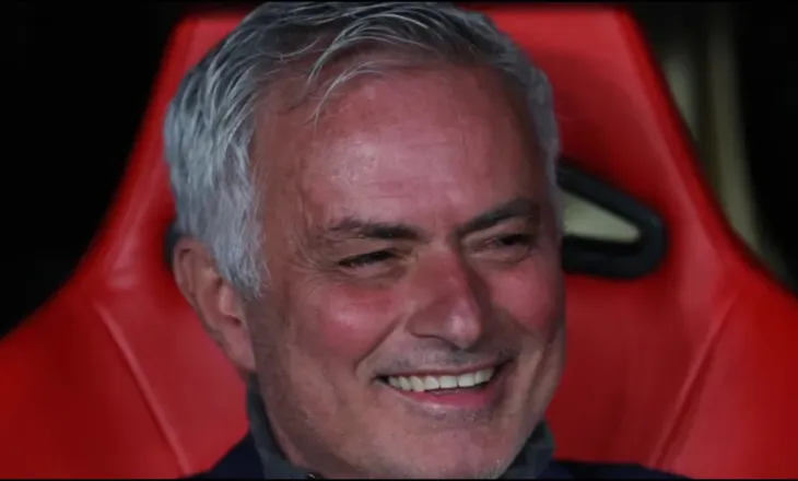 Jose Mourinho këmbëngul: Reali i Madridit? Nuk kam pasur asnjë kontakt. Përsa iu përket 10 kërkesave…
