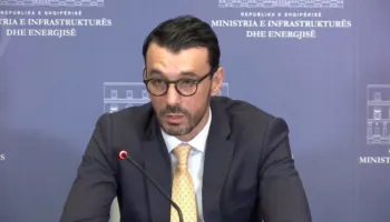 Karakaçi: Në 2027-ën do të kemi vijën e parë hekurudhore funksionale në Shqipëri!