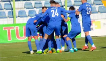 Karton i kuq dhe gol në fund, Teuta mposht Pogradecin mes vështirësish dhe siguron qëndrimin në Kategorinë Superiore
