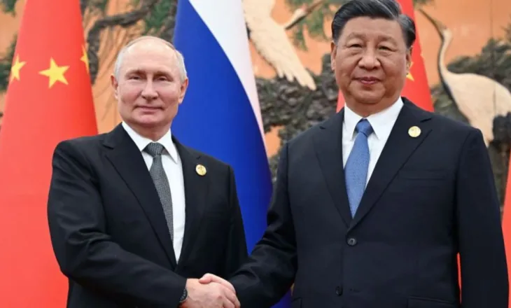 Katër ditë pas takimit me Donald Trump, Xi Jinping përgatitet të presë Vladimir Putinin në Kinë