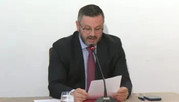 “Kemi dyshime se gjyqtari mund të jetë nën presion”/ Avokati i kryebashkiakut Veliaj, Ndreca deklaratë për mediat: Po preket sistemi i së drejtës në Shqipëri