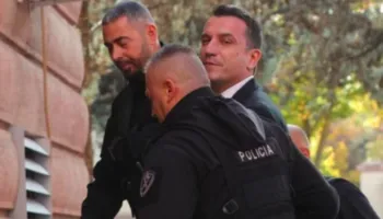 Kërkon lirimin nga qelia, Gjykata e Lartë rrëzon rekursin e Erion Veliajt, kryebashiaku mbetet në burg