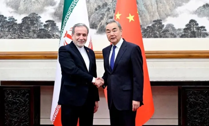 Kina bën thirrje për armëpushim të menjëhershëm në Iran në prag të takimit Trump–Xi