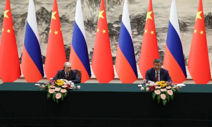 Kina dhe Rusia nënshkruajnë marrëveshje strategjike, fokus te energjia dhe inteligjenca artificiale