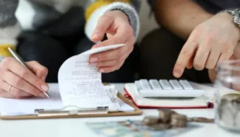 Kompensimi për fëmijët nga DIVA/ Tatimet nisin disbursimin, e drejta e përfitimit nuk humbet për 5 vite