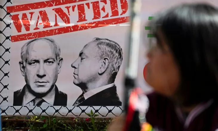 Kryeministri izraelit, Benjamin Netanyahu ende shpreson për mëshirë