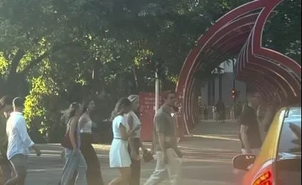 Kryeministri Rama ndan pamje nga Tirana: Kryeqyteti zgjohet mes qindra turistëve