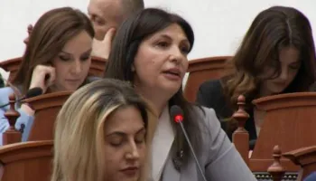 “Kryeministri s’është influencer!”/ Topalli-Peleshit: Mungon kur ka mocione me debat e interpelanca, pse nuk vjen…