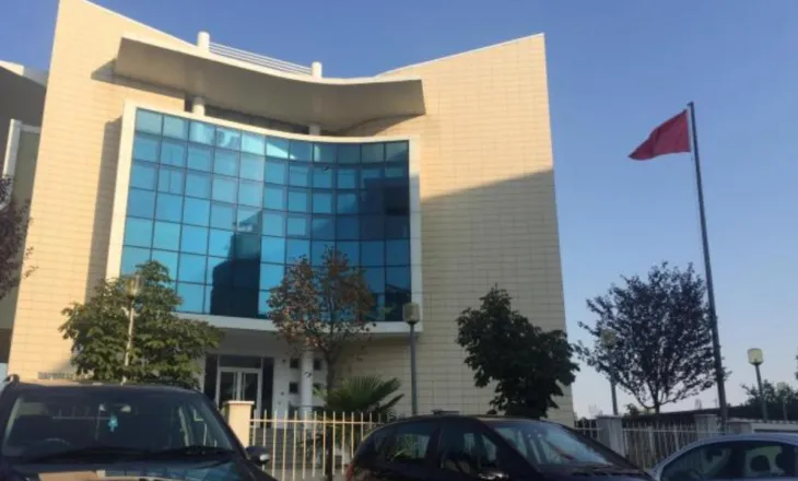 Kryen transaksione dhe veprime bankare fiktive me vlerë 500 mijë euro, Prokuroria e Shkodrës dërgon në gjyq 4 persona