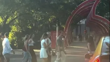 “Kryeqyteti zgjohet mes turistëve”, Rama uron të dielën me pamje nga Tirana