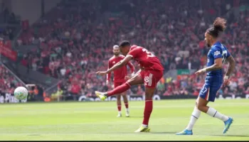 Kryesfida e javës së 36-të në “Anfield” mbyllet në paqe. Chelsea merr pikën e parë pas 6 humbjesh rresht (video)