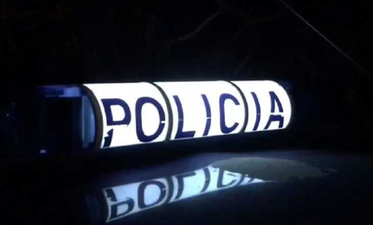 Kuçovë, 45-vjeçari i merr armën e shërbimit policit dhe e plagos