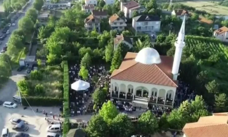 Kurban Bajrami festohet në Korçë dhe Pogradec mes lutjeve dhe mesazheve për familjen dhe besimin