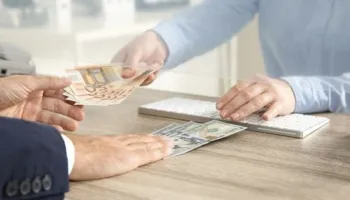 Kursi i këmbimit, 24 Maj 2026/ Me sa shitet dhe blihet dollari dhe euro, ja çfarë ndodh me monedhat e tjera