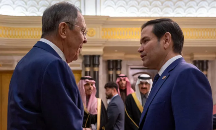 Lavrov i telefonon Rubios, Rusia paralajmëron sulme të reja dhe kërkon evakuimin e diplomatëve amerikanë nga Kievi