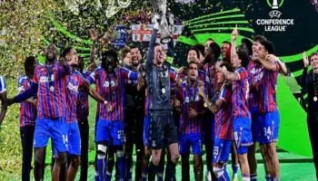 Liga e Konferencës flet anglisht, Kristal Palas mposht Vajekanon e Ivan Balliut dhe fiton për herë të parë trofeun europian