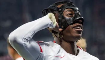 Liverpool ofron 100 mln euro, PSG shkon deri në 120 mln euro. Klubet e mëdha të “çmendura” pas këtij 19-vjeçari