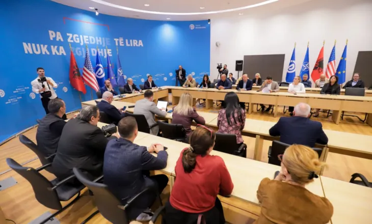 ‘Lubia përdor bandat për të kërcënuar’, Berisha: BE ia anuluan Ramës konferencën ndërqeveritare…