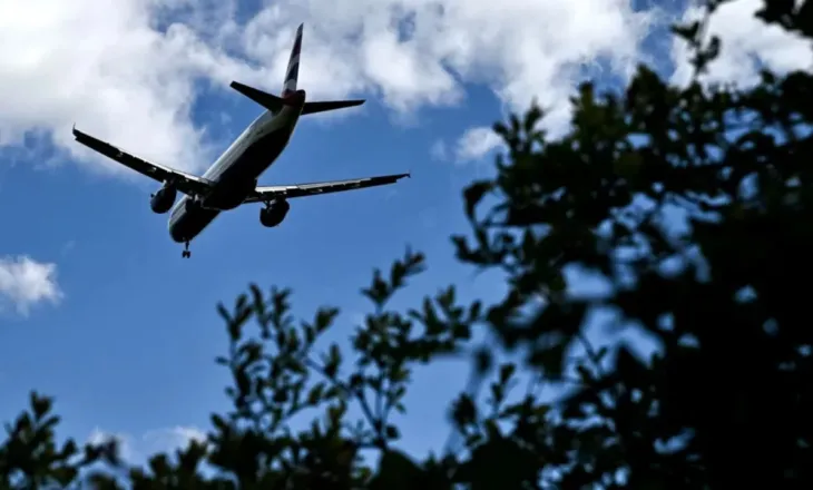 Lufta në Iran/ Paralajmërim për rritjen e çmimeve të biletave të avionit në Evropë