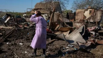 Lufta në Ukrainë, të paktën 10 viktima dhe dhjetëra të plagosur nga sulmet ajrore. Zelensky: Po godasim cisternat e naftës ruse