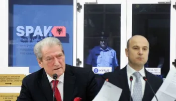 Malltezi shpërthen pas seancës për “Partizani”: Dëshmitarët e prokurorisë goditen nga amnezia e demenca, kallëzimet…