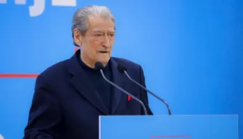 “Masakra e votave vazhdon në PD”, Leka shpërthen ndaj Berishës: Opozita është kthyer në pronë personale