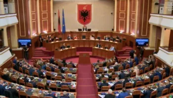 Mazhoranca rrëzon opozitën, socialistët refuzojnë kërkesën e PD për interpelancë me Ramën
