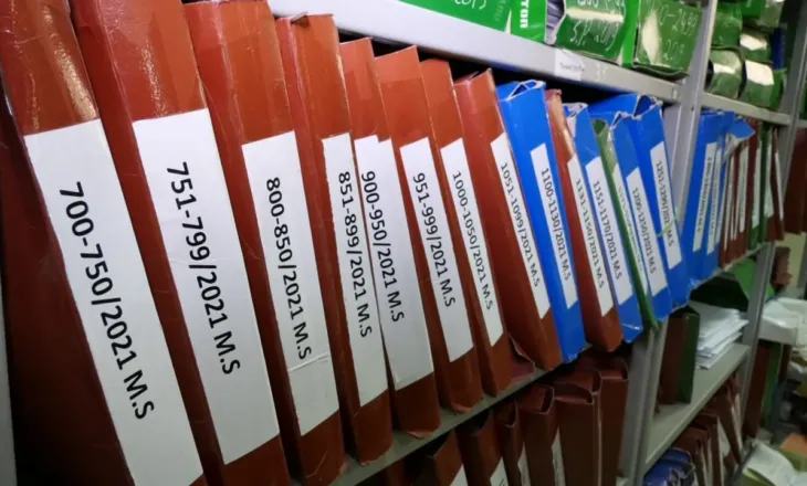 Mbi 150 mijë çështje presin zgjidhje, KLGJ kërkon ndihmë nga Beogradi për stokun e dosjeve