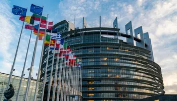 Me 58 vota pro, Parlamenti Europian miraton raportin për Shqipërinë për vitin 2025: Një nga dy vendet kryesuese!