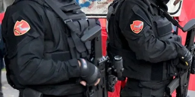 Me armë dhe mijëra euro, arrestohet në Rinas pjesëtari i grupit të Marklen Hakës