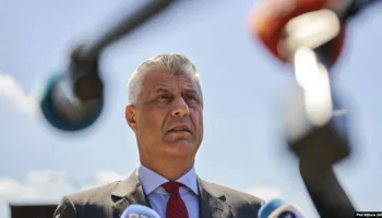 “Më është mbyllur goja…”! Si është dita në izolim? Thaçi thyen heshtjen nga Haga