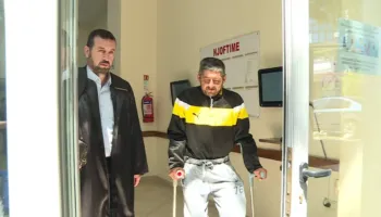 “Më kanë kapur duke lypur, nuk kam ku të ha”, Gjykata shpall të pafajshëm 46-vjeçarin Ylli Berisha