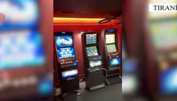 Me makineta lojërash e tavolina pokeri, zbulohet në Tiranë lokali i kthyer në kazino! Arrestohet administratori