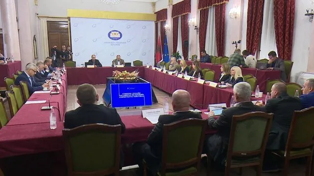 Më shumë apo më pak bashki? Debati për reformën Territoriale, PS dhe PD me qëndrime të kundërta