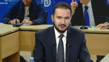 “Më shumë njerëz në festat e synetllikut se në protestat e opozitës”, Salianji  ironizon Berishën:Po e çon partinë në..