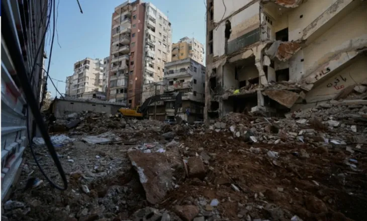 Mediat libaneze: Vazhdojnë bombardimet izraelite në Libanin jugor