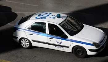 Mendoi se ishin rusë, 32-vjeçari ukrainas sulmon me thikë një familje në Greqi