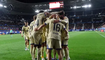 Milan, Aston Villa ose Newcastle. Garë treshe për “peshkaqenin” e Barcelonës