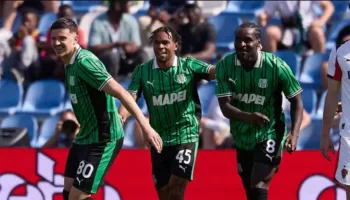 Milan bie në Reggio Emilia, Sassuolo “spektakël” ndaj kuqezinjve (video)